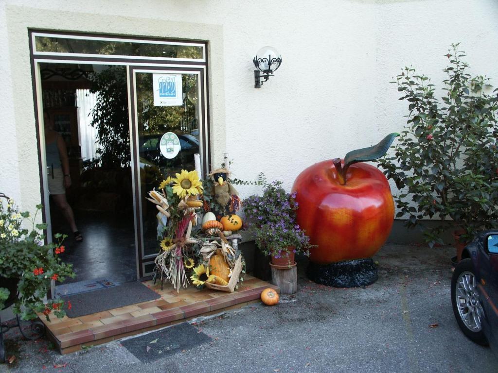 St. Oswalderhof Bed & Breakfast Portschach am Woerthersee Exterior photo